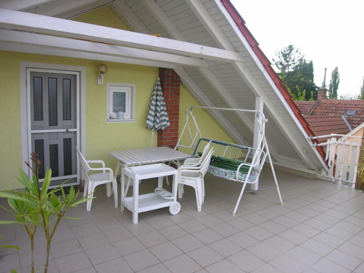 Apartment In Balatonlelle/Balaton 19144 Exteriér fotografie